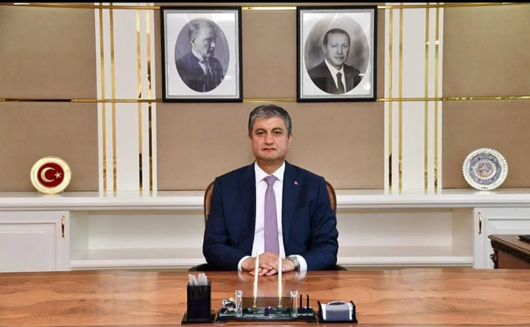 Manşet: ELAZIĞLI VALİLER  FARKLI İLLERE ATAMASI YAPILDI