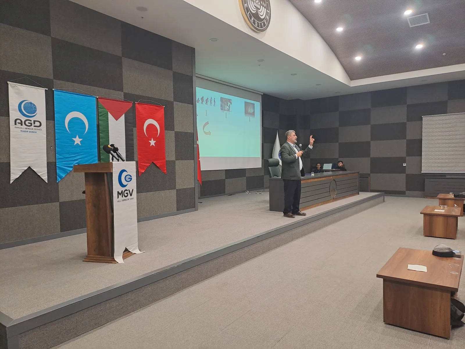 AGD ELAZIĞ ŞUBESİNDEN  AİLE VE ÇOCUK PSIKOLOJIK İLIŞKİLİ SEMİNER