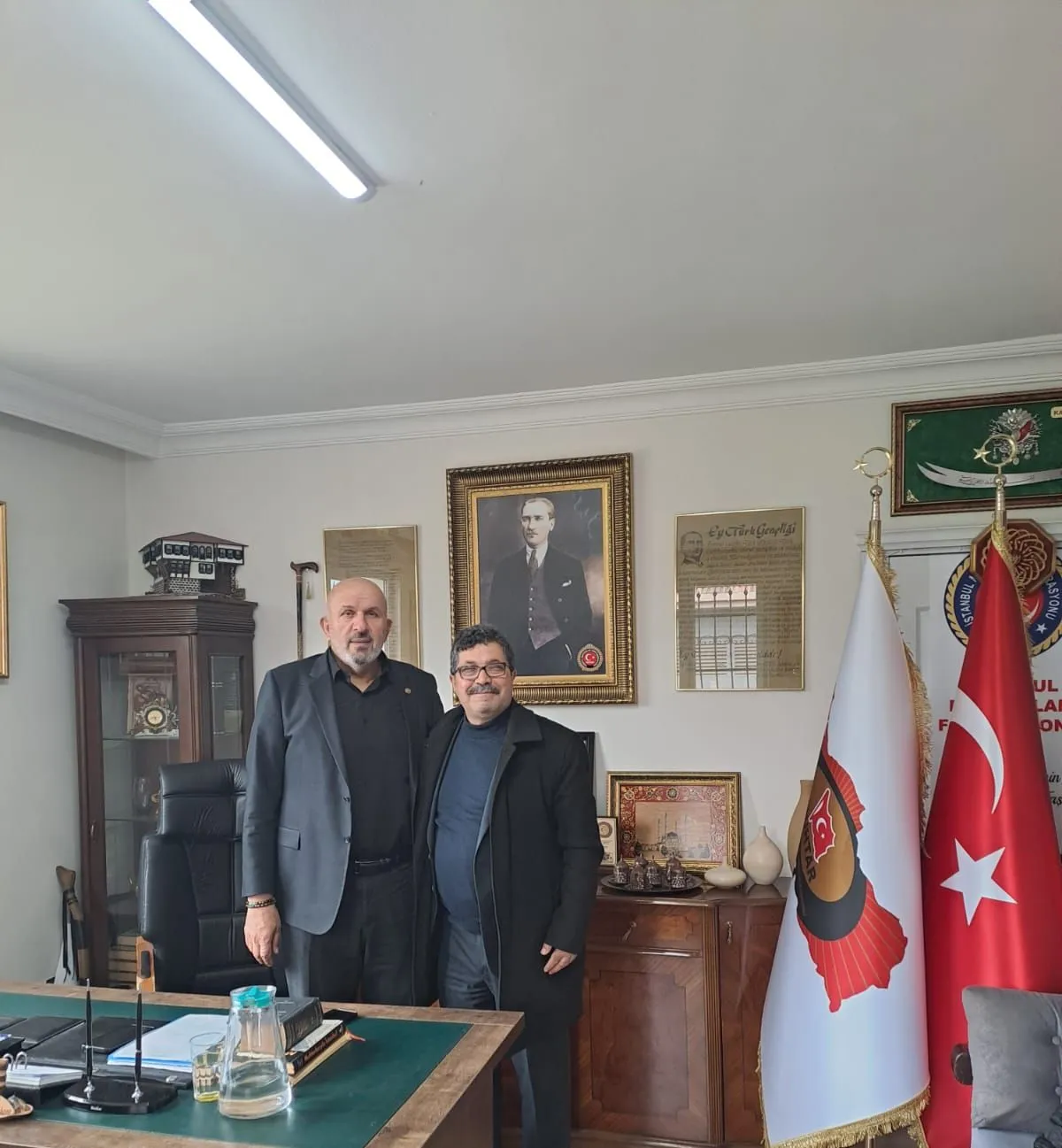 Manşet: BİLGE MEDYA 23 GRUP BAŞKANI HASAN BİLGE'DEN TÜRKİYE MUHTARLAR FEDERASYONU BAŞKANI KADİR DELİBALTA'YA ZİYARET