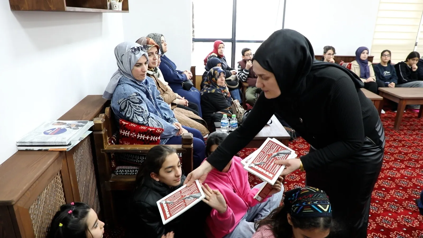 Manşet: ELAZIĞ BELEDİYESİ, “AİLEMLE OKUYORUM” ETKİNLİĞİ DÜZENLEDİ