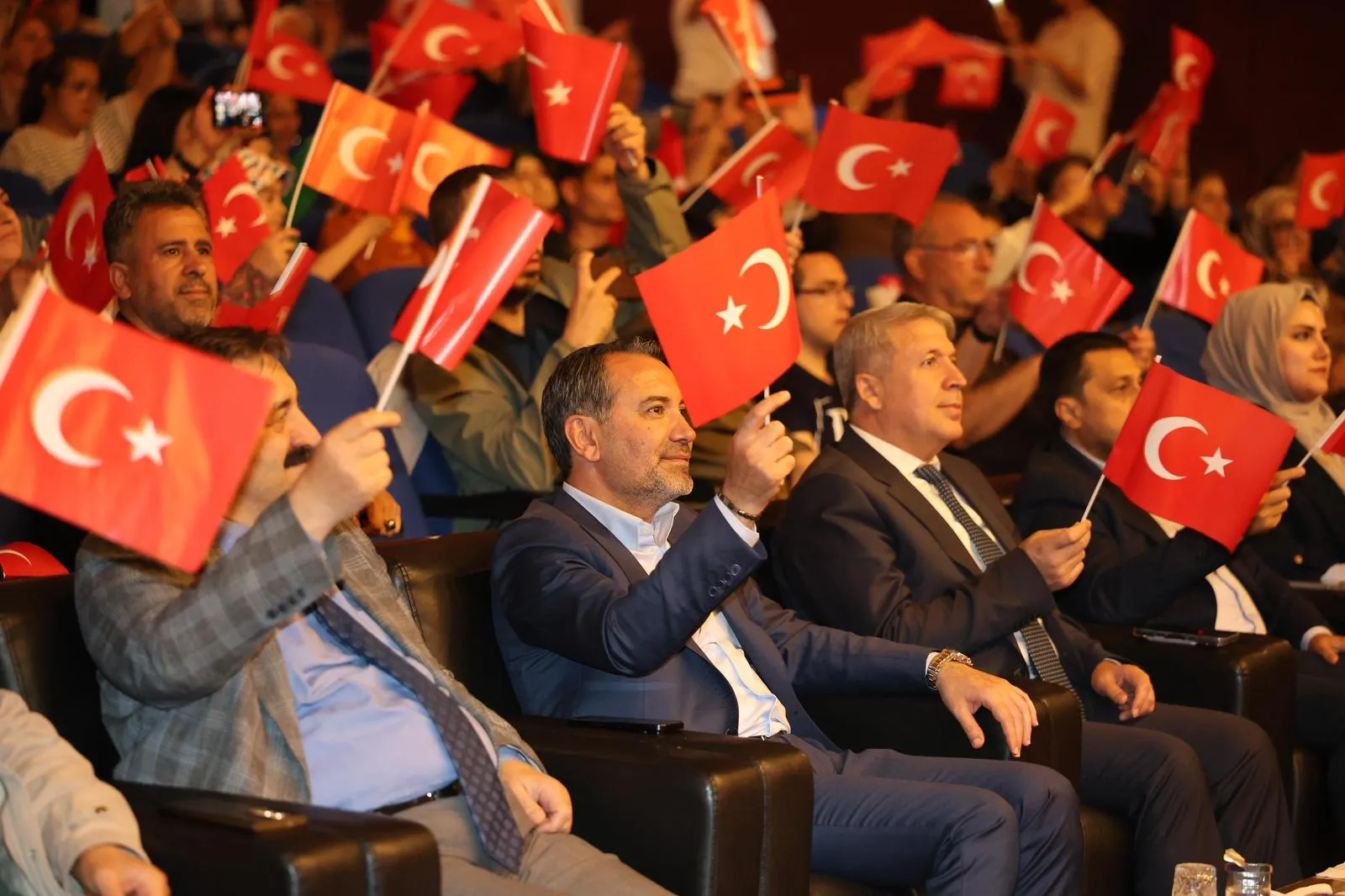 ELAZIĞ BELEDİYESİ, ENGELLİLER HAFTASI’NDA ÇANAKKALE VE VATAN SEVGİSİ TEMASIYLA PROGRAM DÜZENLEDİ