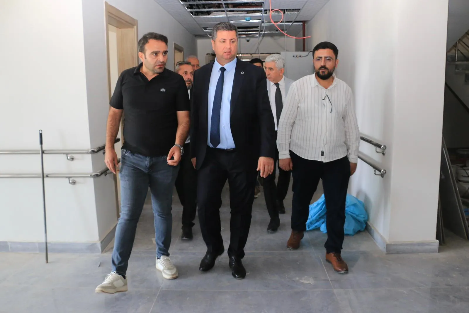 Manşet: ELAZIĞ AİLE VE SOSYAL HİZMETLER İL MÜDÜRÜ HAZARBABA'DA YAPIMI DEVAM EDEN REHABİLİTASYON MERKEZİ İNŞAATINA YERİNDE İNCELEMEDE BULUNDU