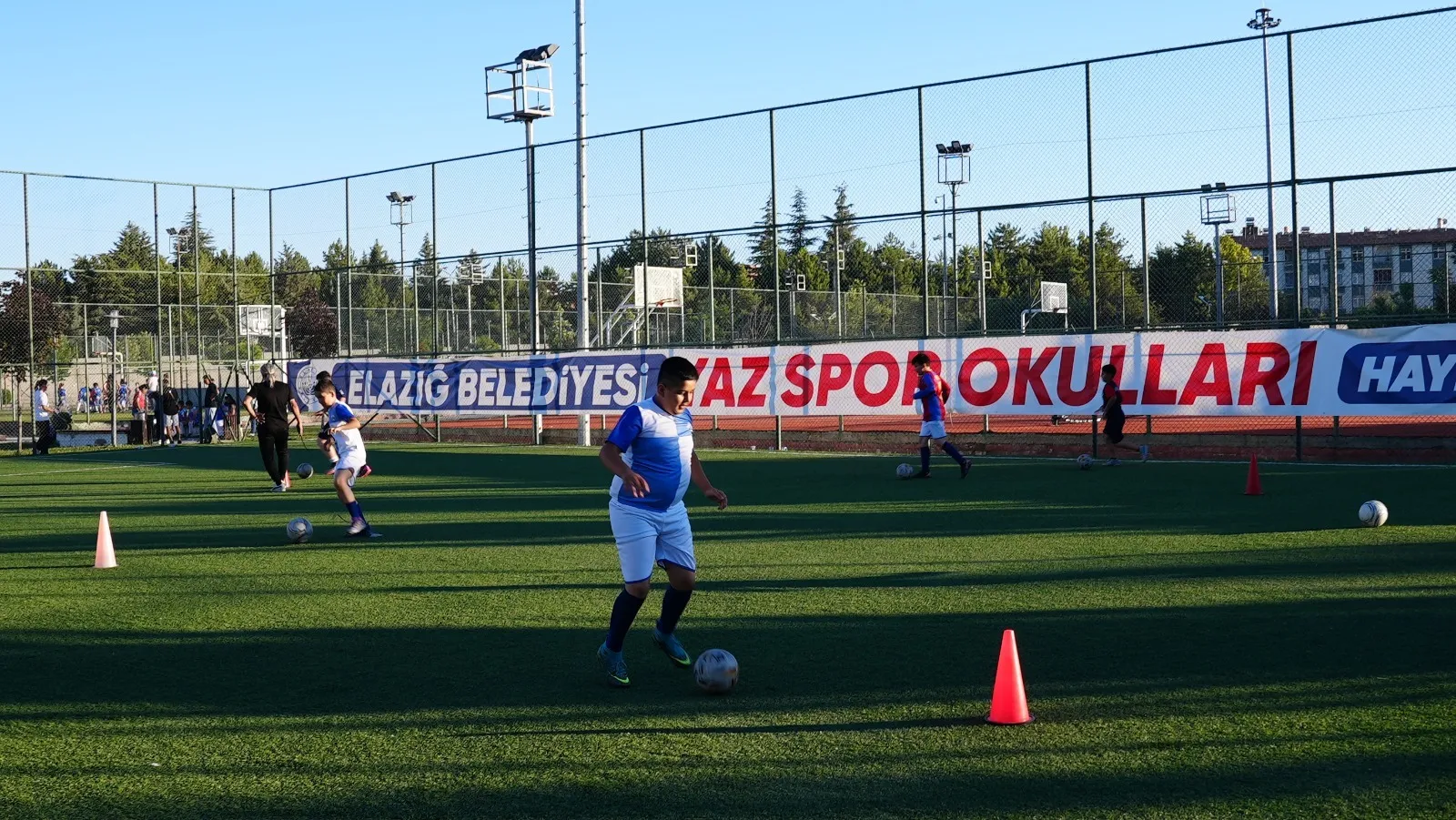 Manşet: ÜCRETSİZ YAZ SPOR KURSLARINA YOĞUN İLGİ