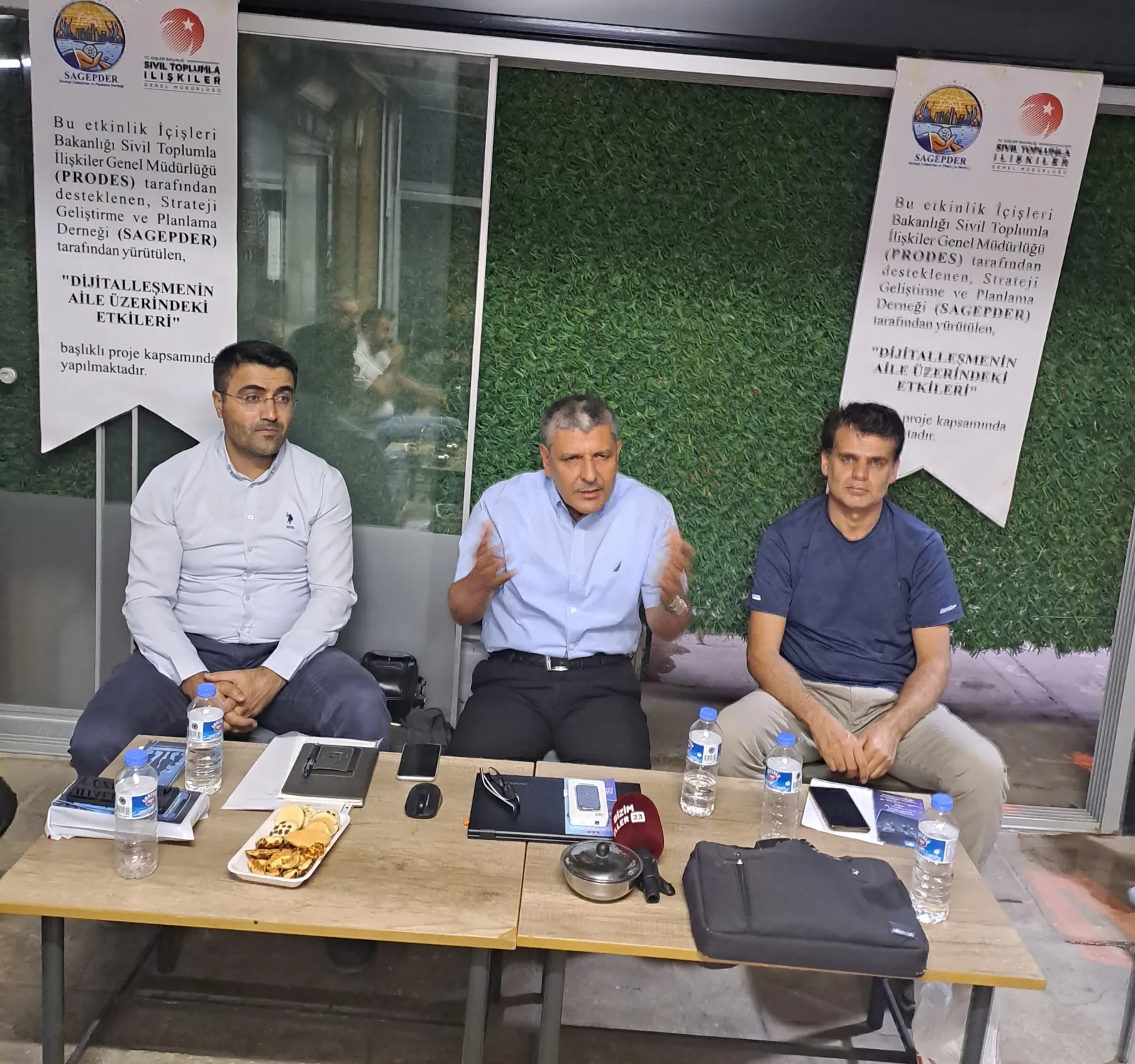 SAGEPDER MAHALLEYE İNDİ  SEMİNER DÜZENLİYOR.