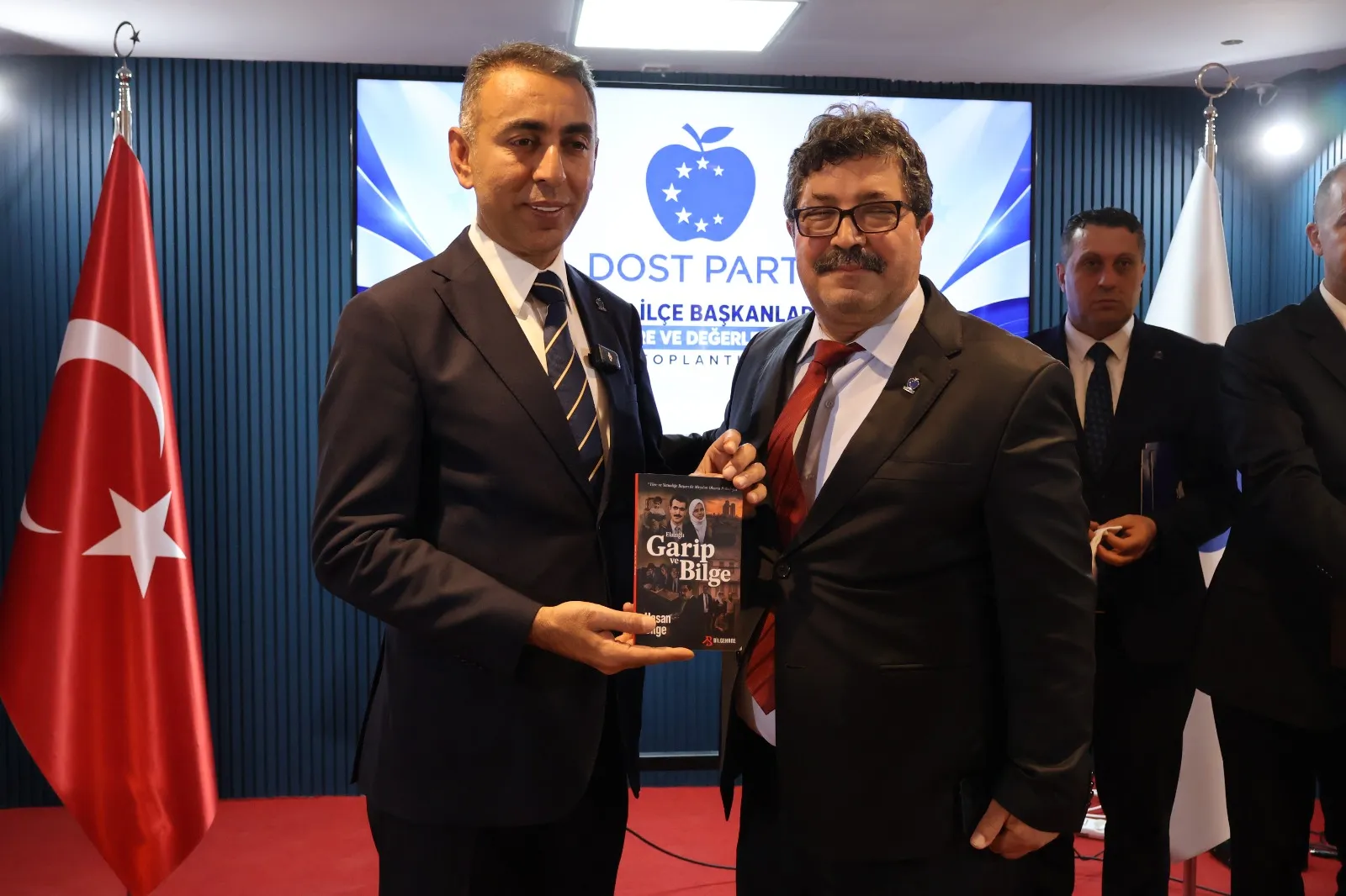 Manşet: DOST PARTİ ELAZIĞ İL BAŞKANIN DAN KPSS SINAV AÇIKLAMASI