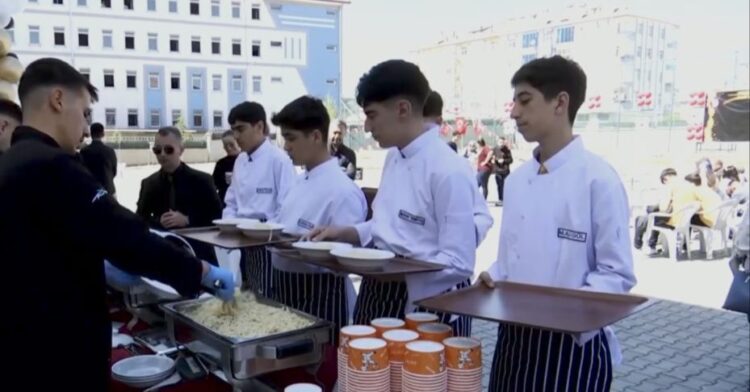 Elazığ’da Turizm Haftası Etkinliklerle Devam Ediyor: Makarna Festivali ve Konser Yoğun İlgi Gördü
